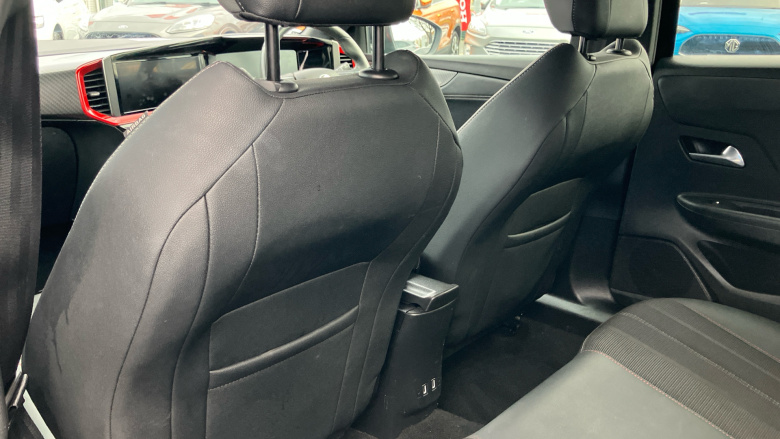 Vauxhall Mokka 100kW SRi Premium 50kWh 5dr Auto Electric Hatchback